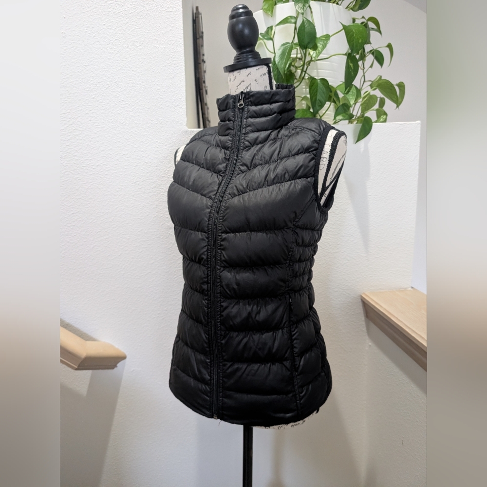 Be by Blanc Noir Lightweight Packable Down Puffer Vest - Black, XS